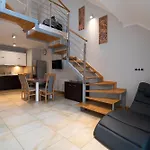 Apartament Tęczowe Wzgórze *
