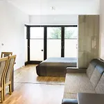 Apartament Tęczowe Wzgórze *