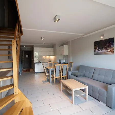 Teczowe Wzgorze Apartman *